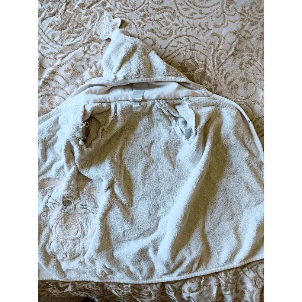 Baby 0-12 Month Bath Robe Used